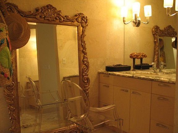 Master Vanity