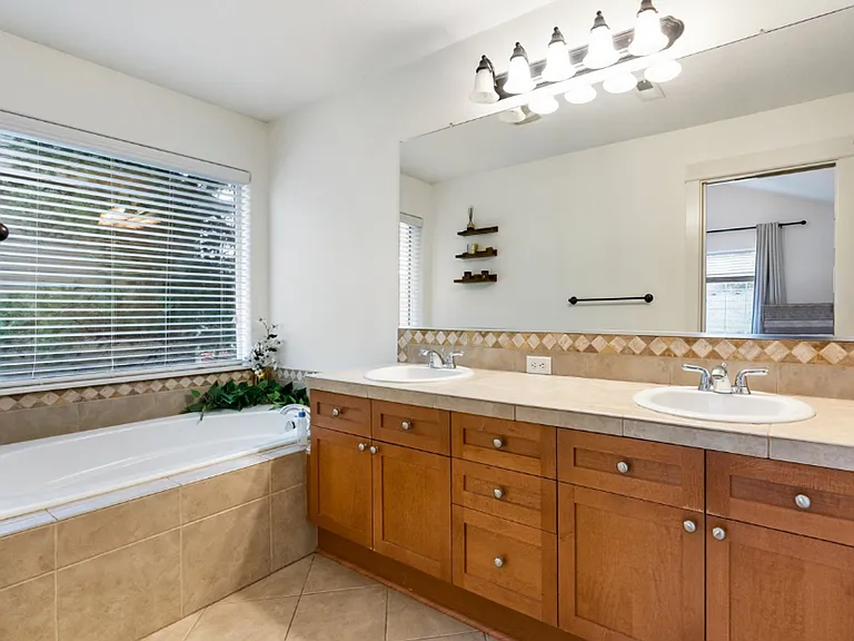 4412 NE Grand Ave — Photo 14