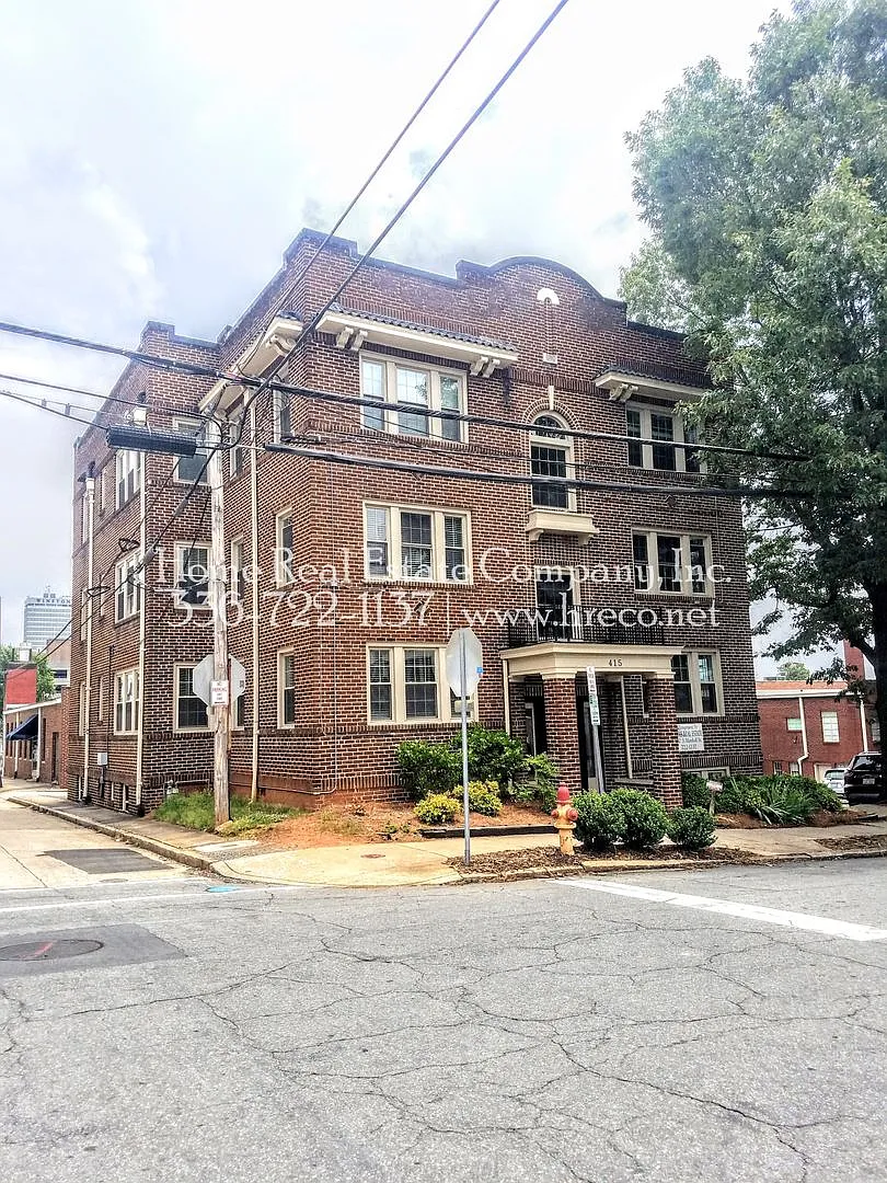 Spotswood Apartments | 415 N. Spring Street Apt #4 — Photo 2