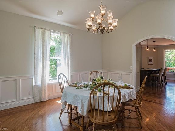 5th image of 12151 Cody Cir