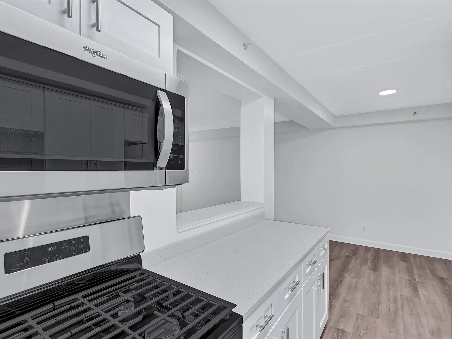 Hillstone Apartments — Photo 2