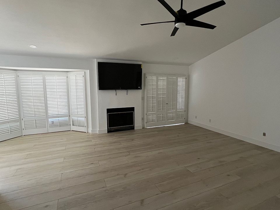 1st image of 3330 E Siesta Ln