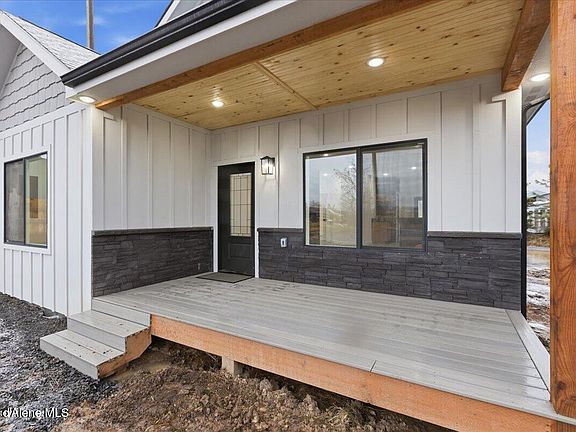 2nd image of 755 A St