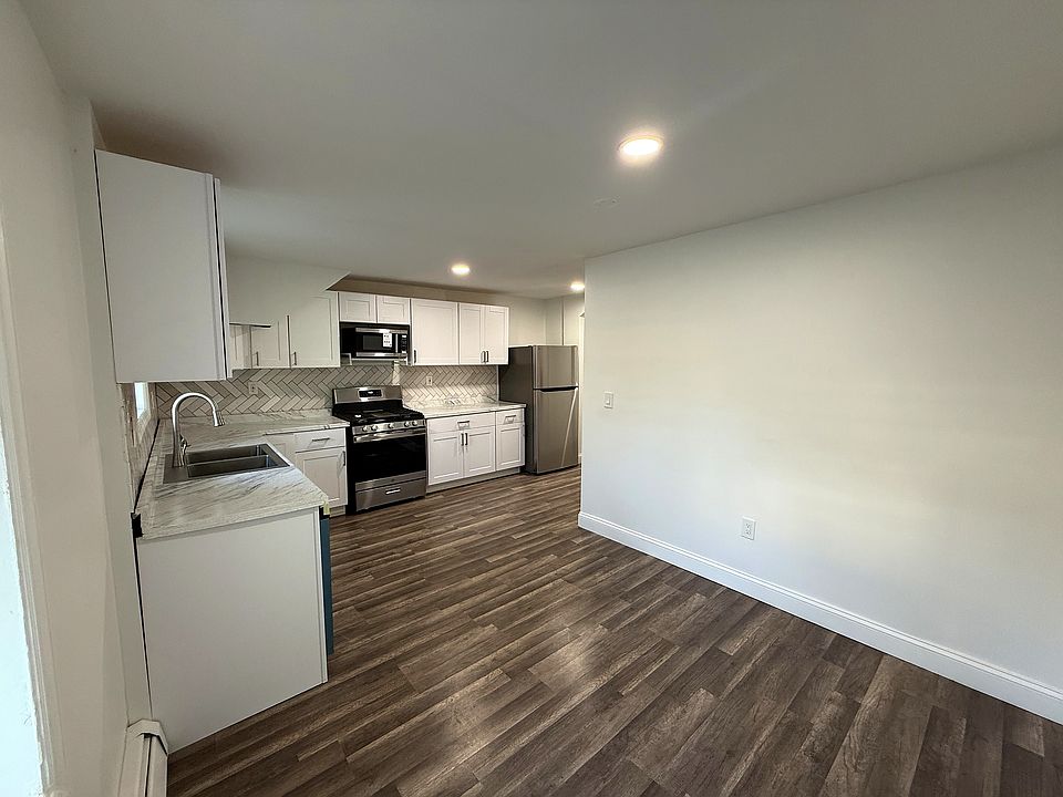 1st image of 395 Bergen Ave