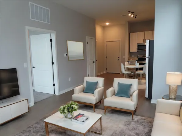 112 E Greenhill Ln #302, Rockwall, TX 75087