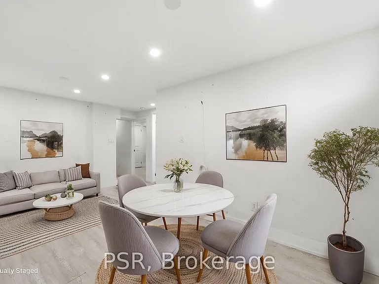 27 Kingsview Blvd #1 — Photo 8