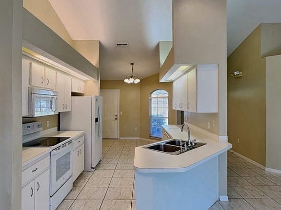 5th image of 133 Thousand Oaks Blvd #1