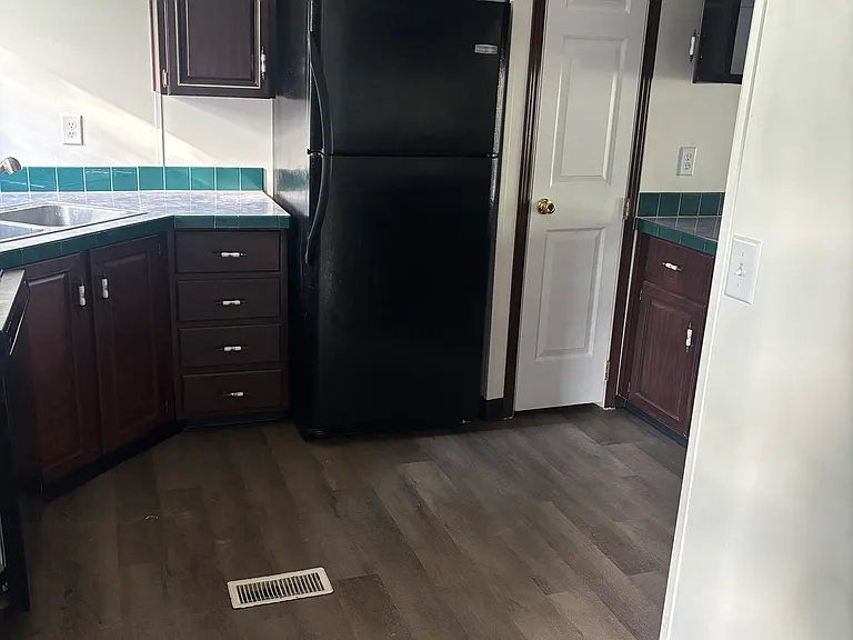 120 N Bear Creek Rd — Photo 5
