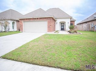 42350 Lakestone Dr, Prairieville, LA 70769