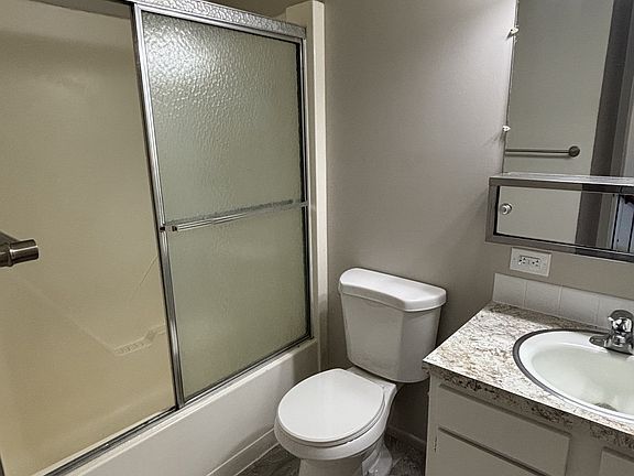 3rd image of 823 N 2nd St #15259824