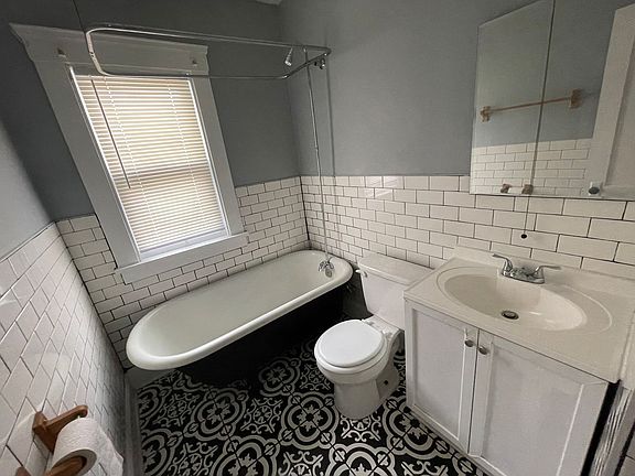 2nd image of 2805 Tampa Ave
