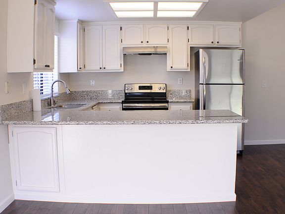 3rd image of 1007 Old Mill Cir