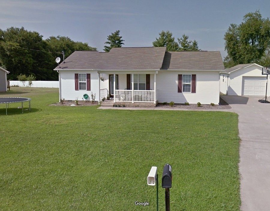 1st image of 285 Strawberry Dr