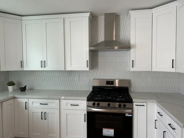 4877 W 134th St #A, Hawthorne, CA 90250