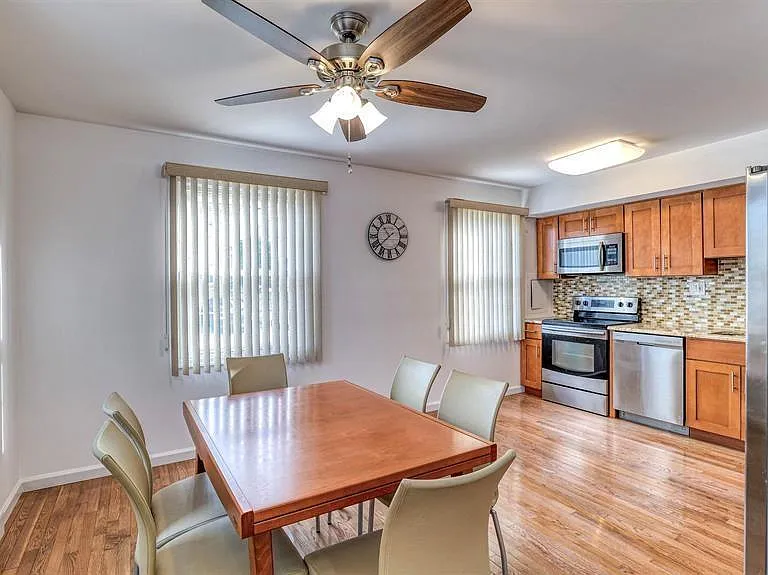 9709 Monmouth Ave #C2 — Photo 7