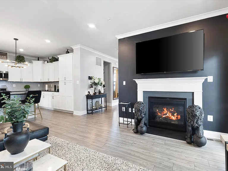5680 Lewis Carroll Dr — Photo 12