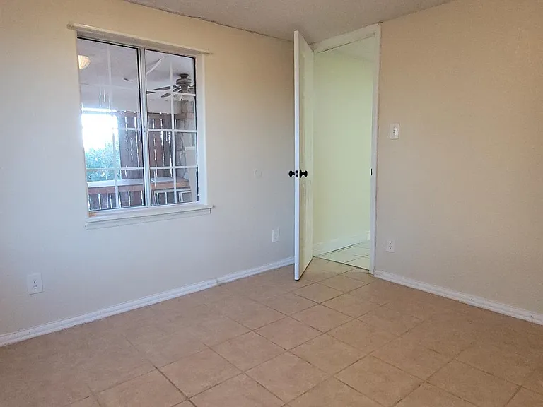 1st bedroom