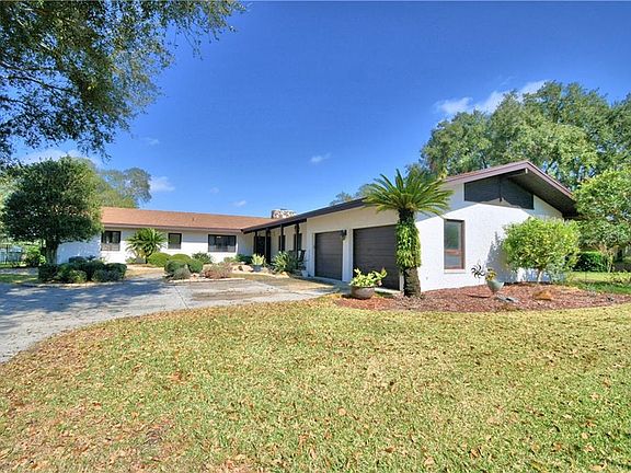 3rd image of 125 Arrowhead Ln