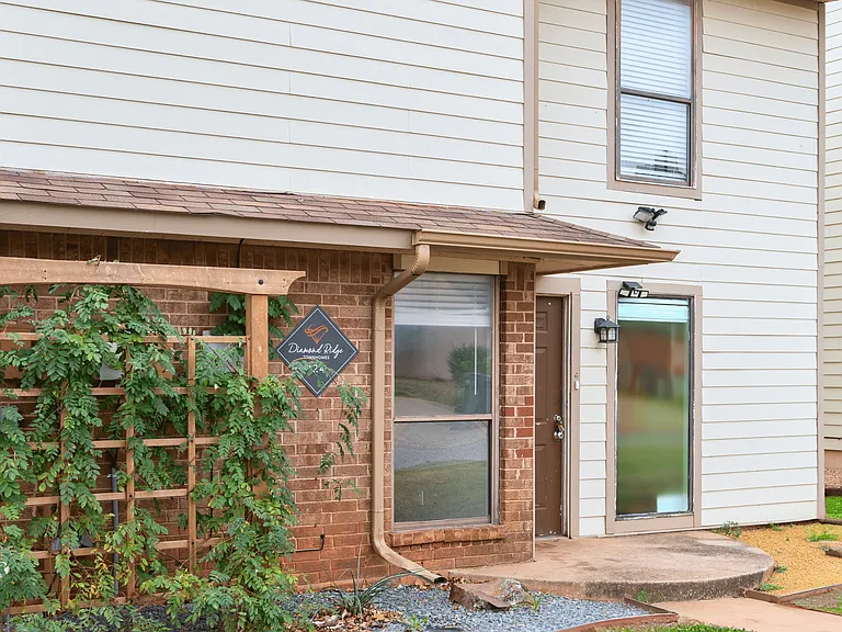 Diamond Ridge Townhomes — Photo 29