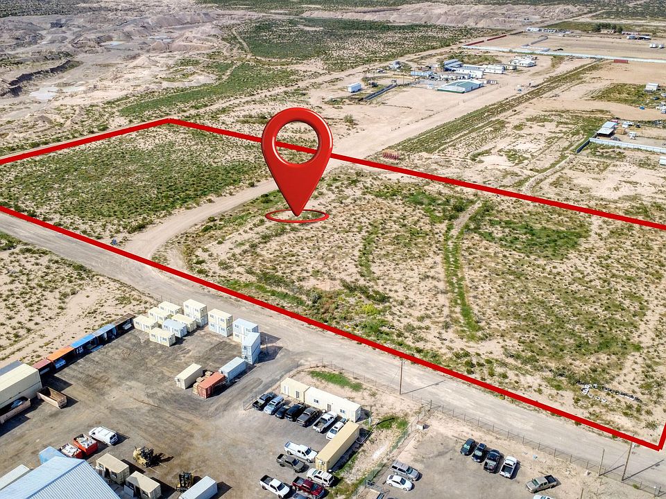 1st image of Quail Spring Dr