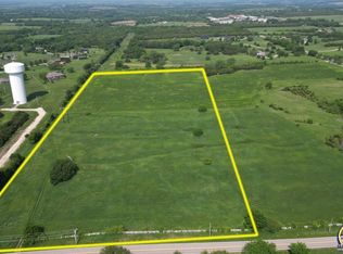 SW Indian Woods Pl, Topeka, KS 66615