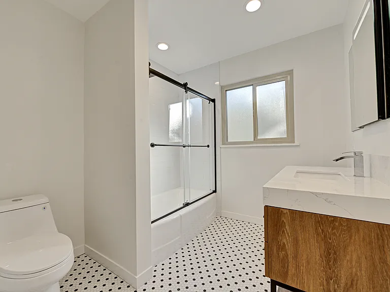 1425 E Ocean Blvd #1 — Photo 12