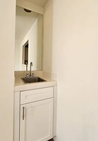 832 3rd St #301 — Photo 20