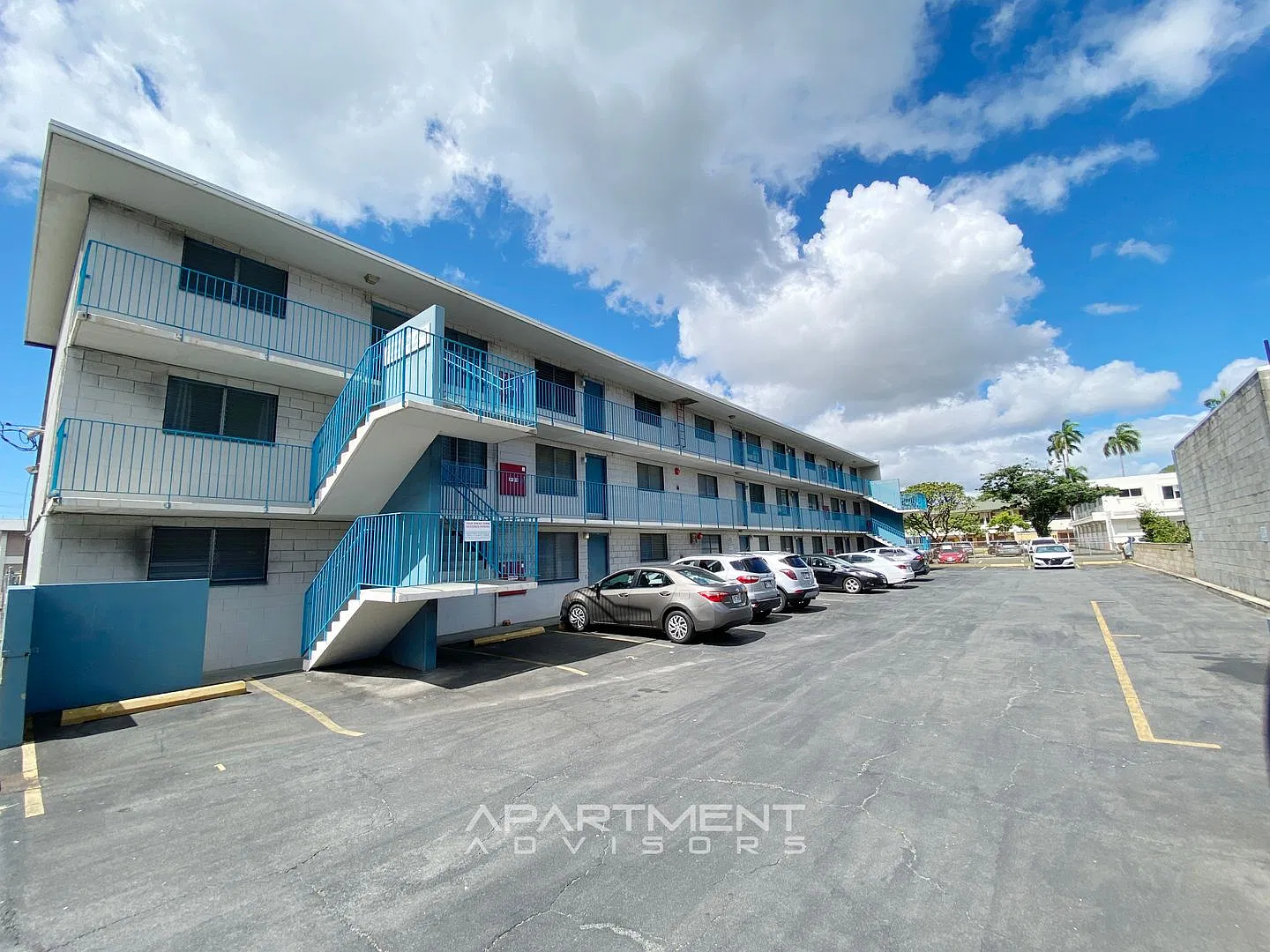 *See Full Ad For Details* $1,000 Move In Special! 2bd / 1ba / 1 Prk! Close To Downtown / Chinatow... — Photo 2