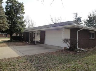 1826 W Latoka St, Springfield, MO 65807