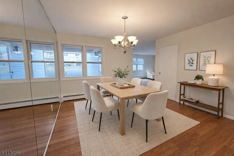 2 bed, 1.0 bath, $2,400 — Photo 2