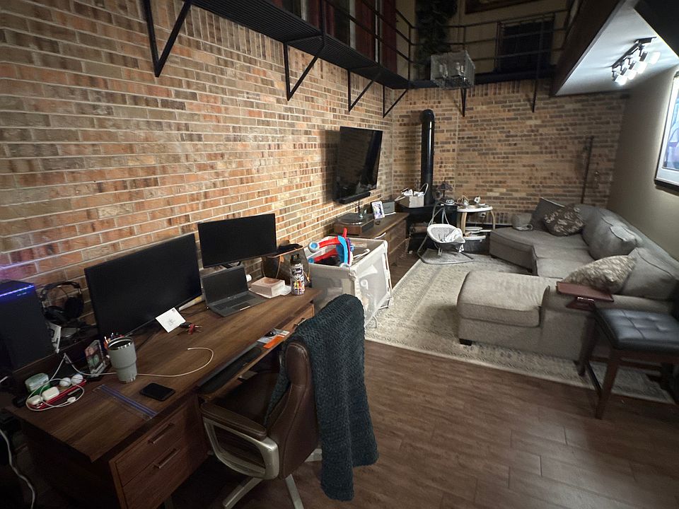 1st image of 1719 N Hudson Ave #1
