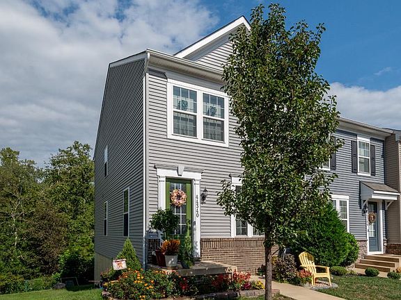 2nd image of 44340 Azalea Way