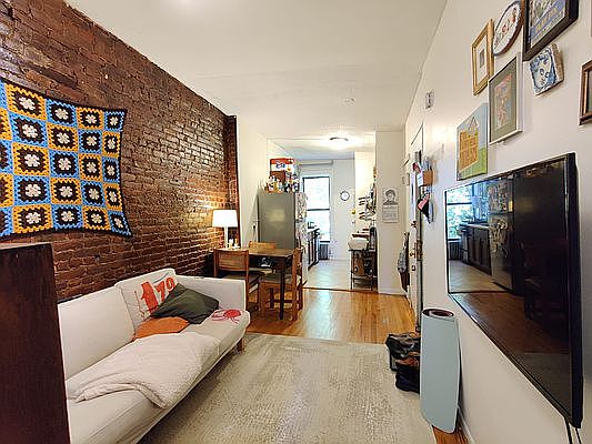 1st image of 139 Jefferson Ave APT 3L