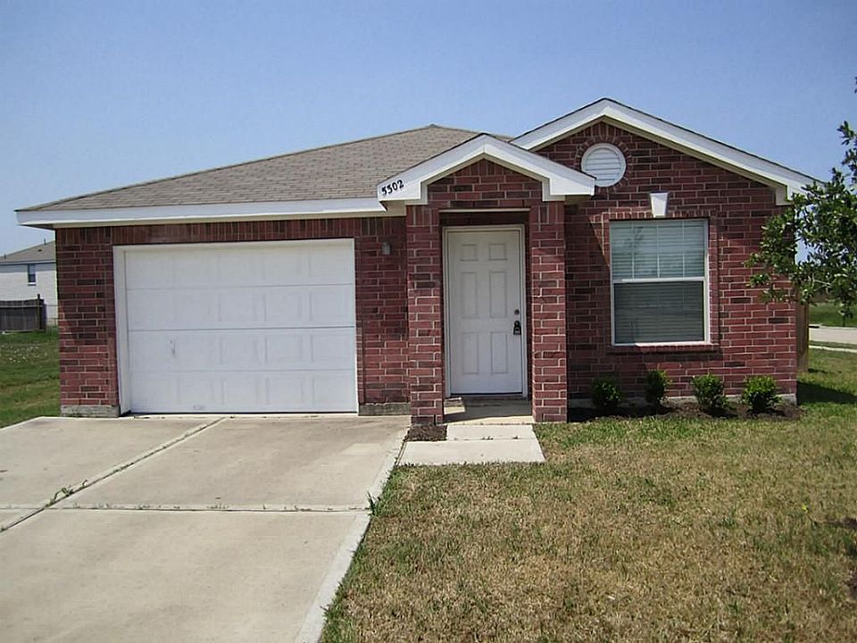 2nd image of 5302 Rio Sabinas St