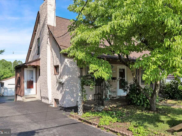 409 Manatawny St, Pottstown, PA 19464