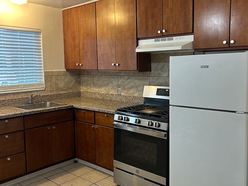 1st image of 2131 Marlboro Ct #2