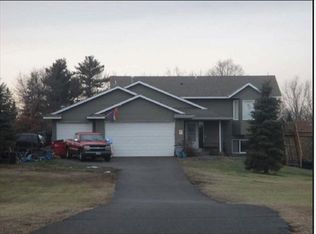 554 238th Ln NE, East Bethel, MN 55005