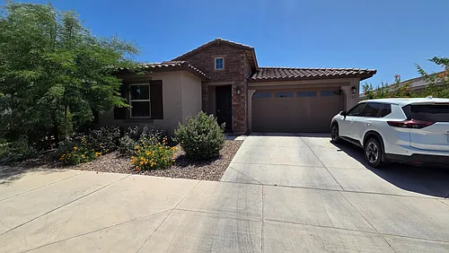 2303 E Citadel Dr Photo 1
