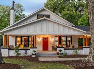 606 1st St W, Conover, NC 28613