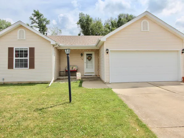 110 Castleman Ct, Creve Coeur, IL 61610