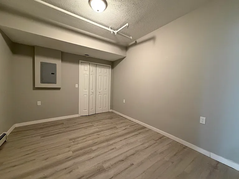138 Fulton St E #3 — Photo 11