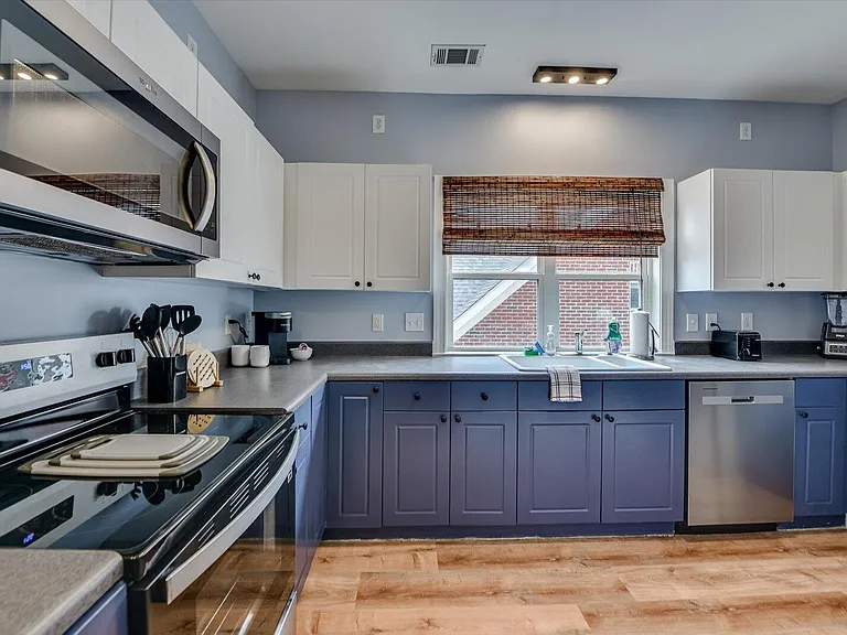 351 Landing Dr — Photo 13