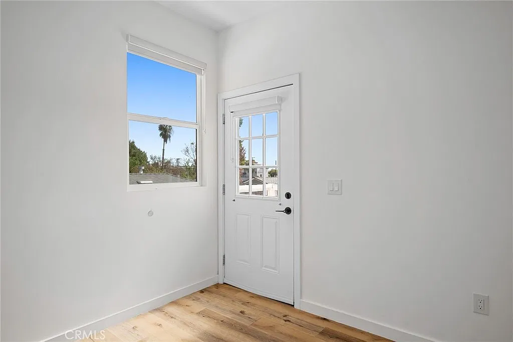 2 bed, 780 sqft, $2,995 — Photo 4