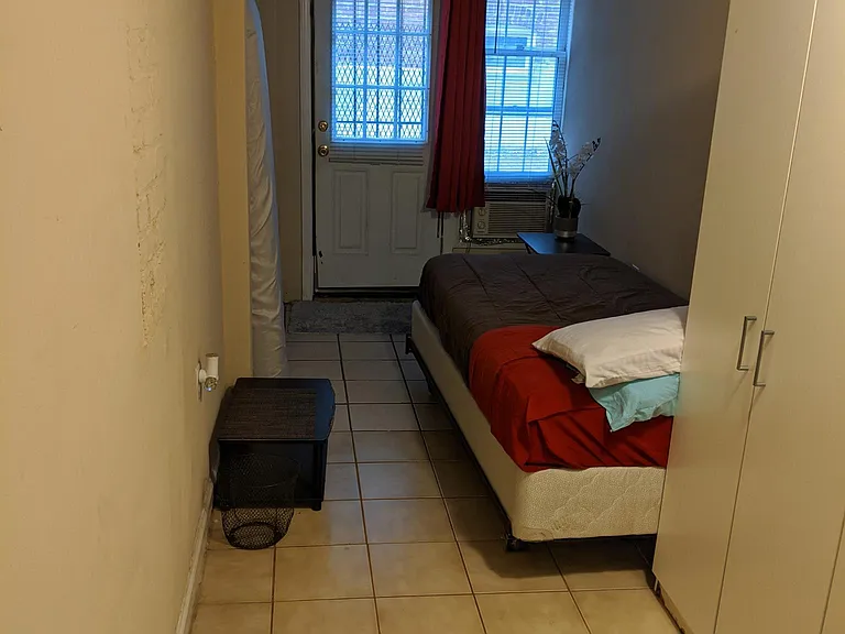 1657 Newton St NW #B — Photo 7
