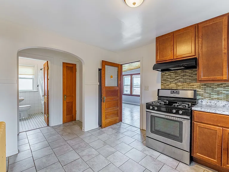 6255 W School St #2 — Photo 8