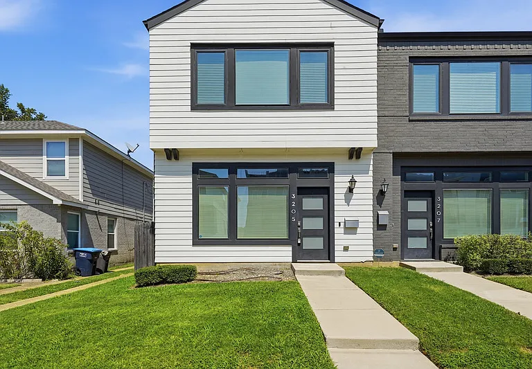 3205 Forest Park Blvd #1 — Photo 1
