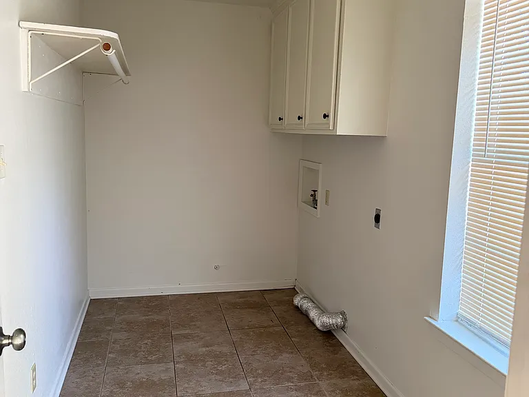 1213 Tammy Ave — Photo 13