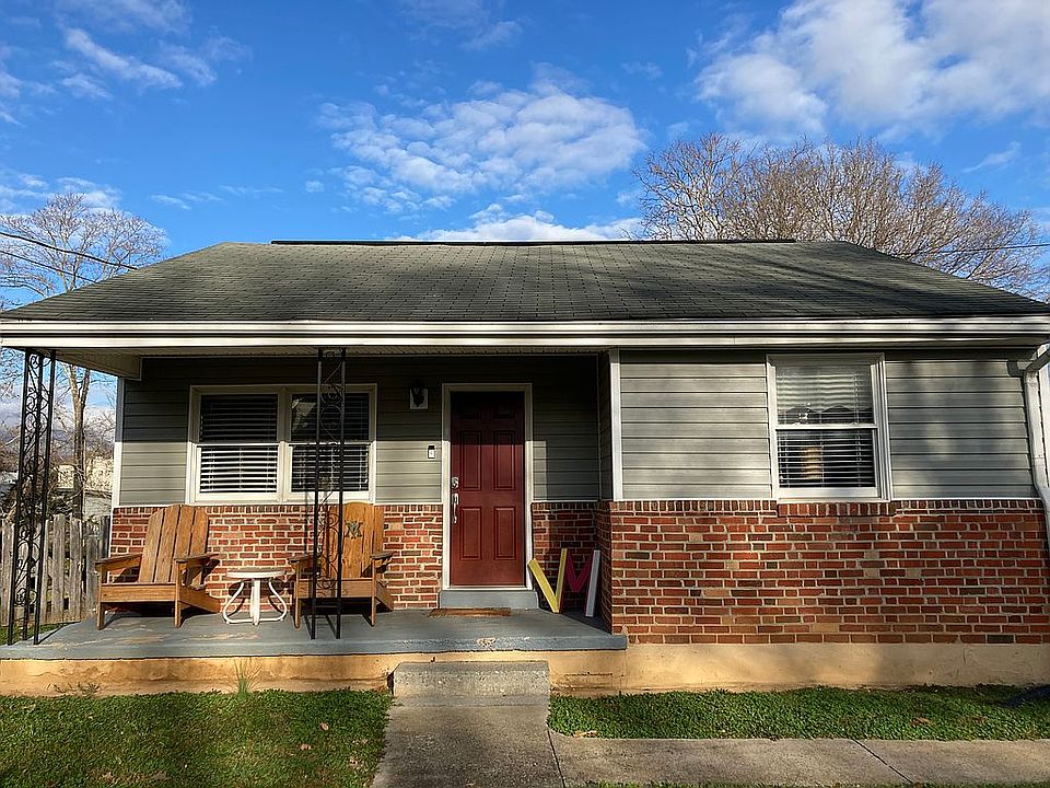 1st image of 414 Carruthers St