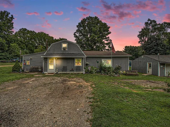 556 Price St, Ionia, MI 48846