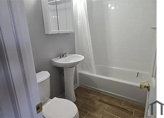 2 bed, 800 sqft, $1,400 — Photo 4